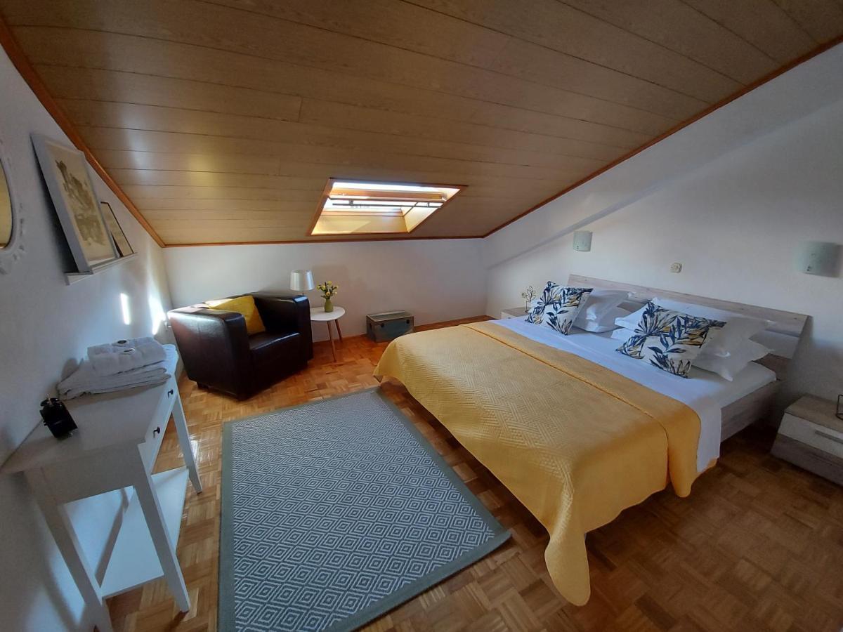 Apartments And Rooms Villa Dona Makarska Ngoại thất bức ảnh