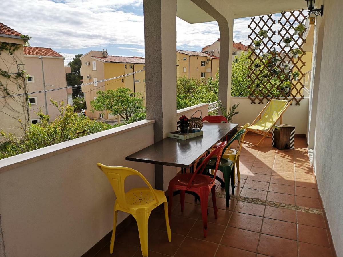 Apartments And Rooms Villa Dona Makarska Ngoại thất bức ảnh